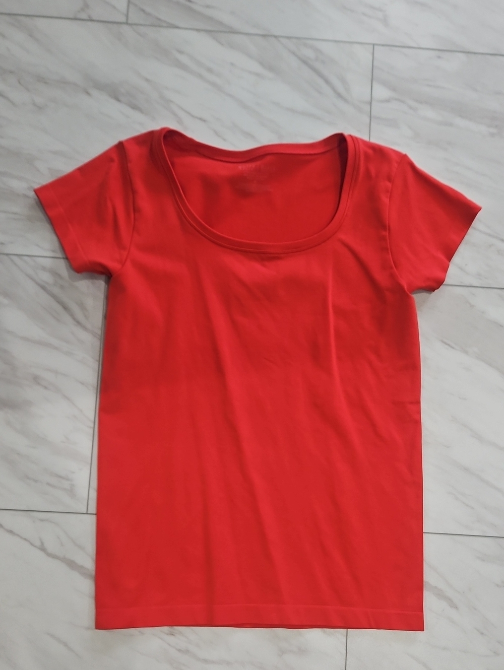 Women's Scoop Neck Short Sleeve Top